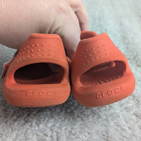 CROCS For Kids Size 9 Red Color With Velcros On One Side Waterproof - Picture 4 of 7